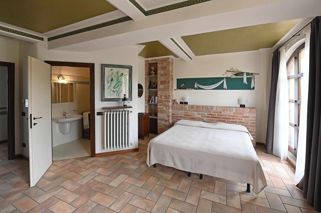 La Ca Dolga Guest House La Morra Room photo
