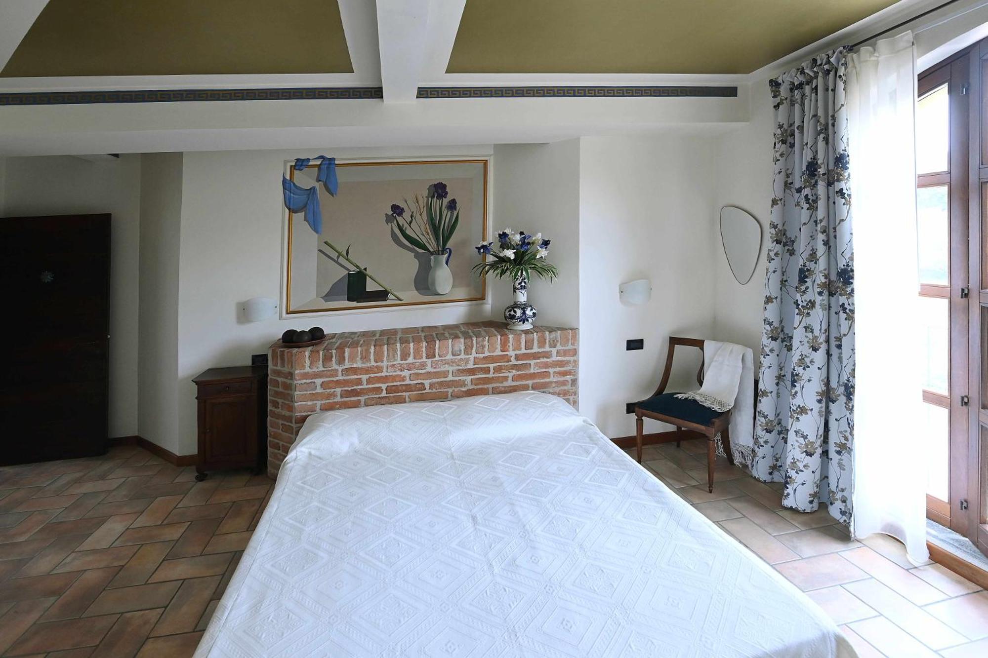 La Ca Dolga Guest House La Morra Room photo