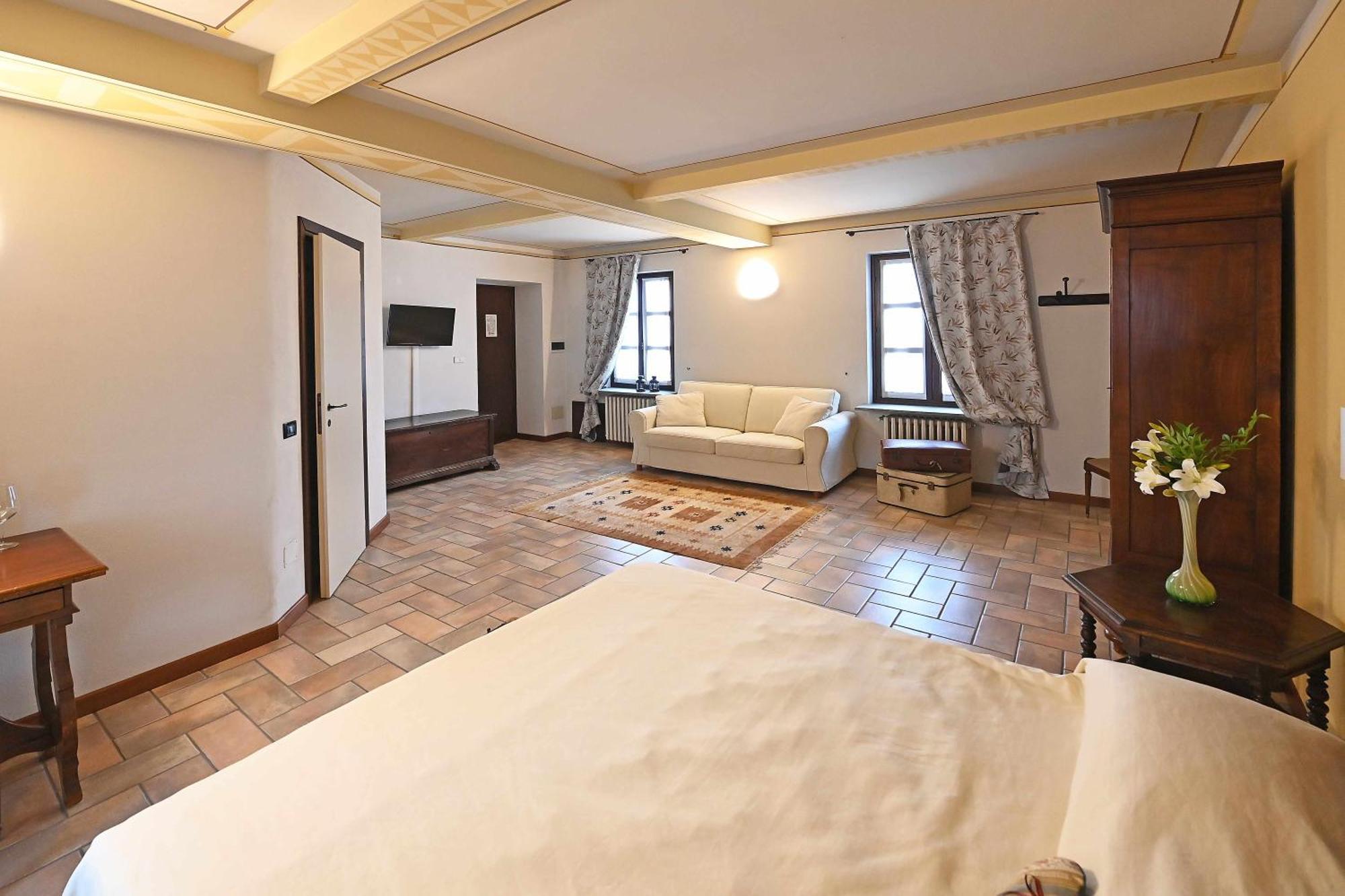 La Ca Dolga Guest House La Morra Room photo
